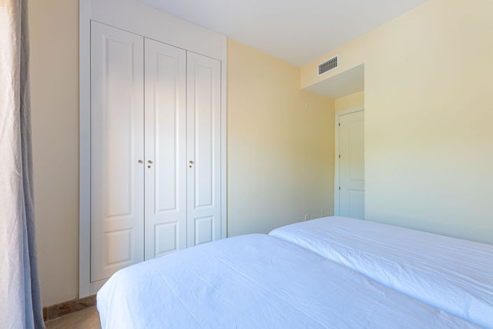 Image No.16-2 Bed Apartment for sale