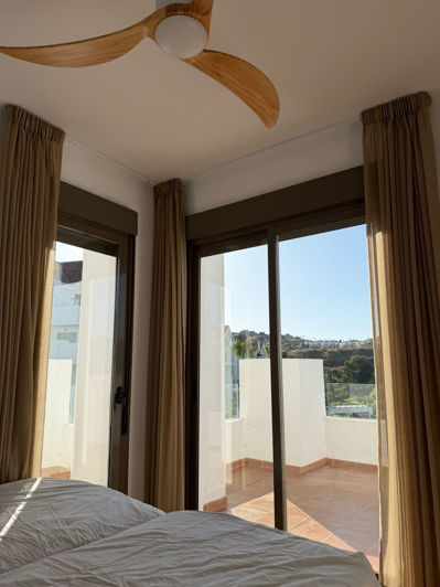Image No.25-2 Bed Property for sale