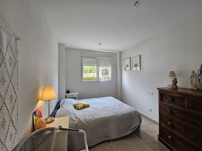 Image No.10-3 Bed Apartment for sale