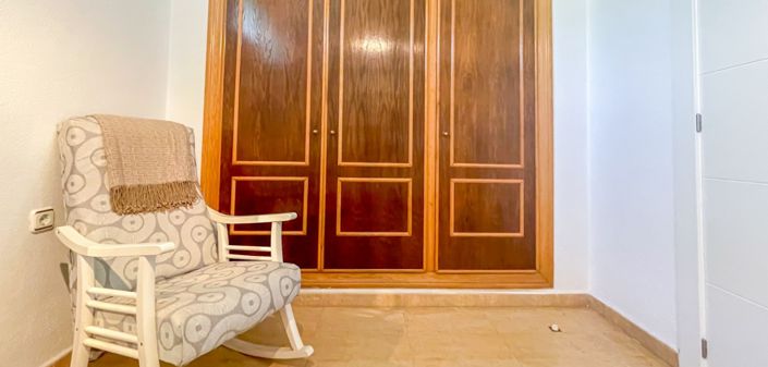 Image No.36-4 Bed Townhouse for sale