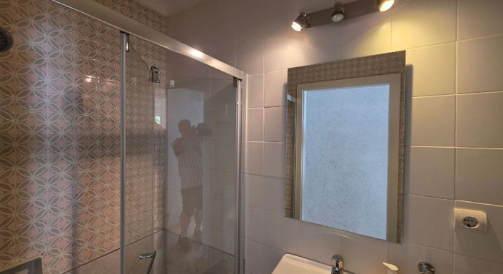 Image No.19-3 Bed House for sale