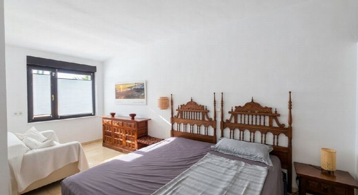Image No.24-3 Bed Villa for sale