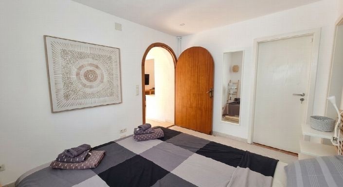 Image No.17-3 Bed Villa for sale