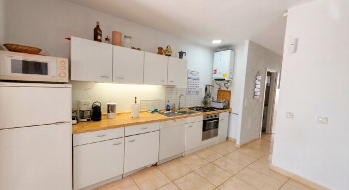 Image No.10-3 Bed Villa for sale
