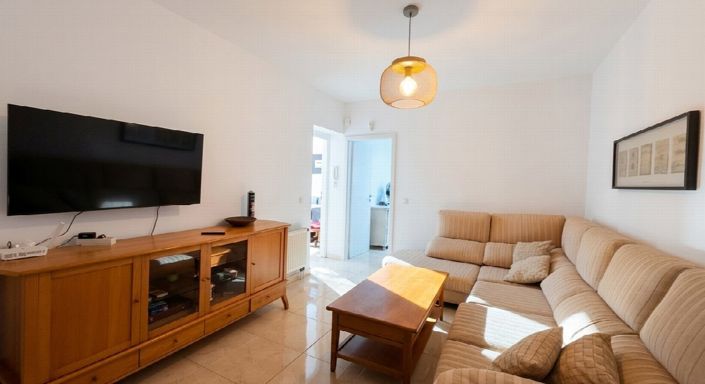 Image No.6-3 Bed Villa for sale