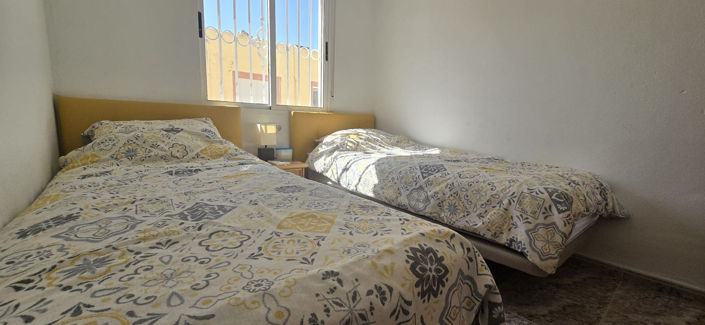 Image No.22-3 Bed House for sale