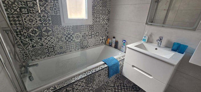 Image No.24-3 Bed House for sale