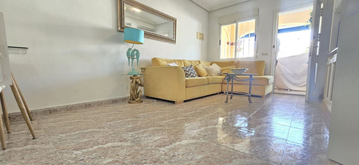 Image No.8-3 Bed House for sale