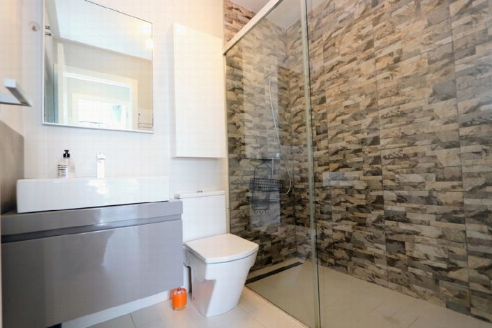 Image No.17-2 Bed Apartment for sale