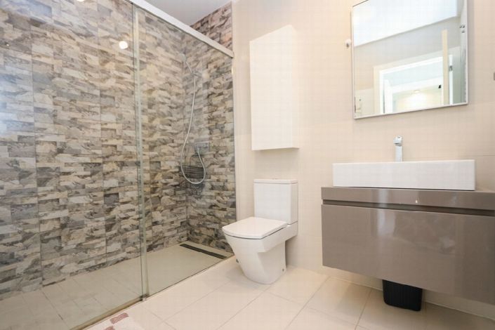 Image No.21-2 Bed Apartment for sale