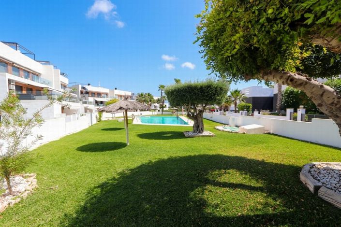 Image No.30-2 Bed Apartment for sale