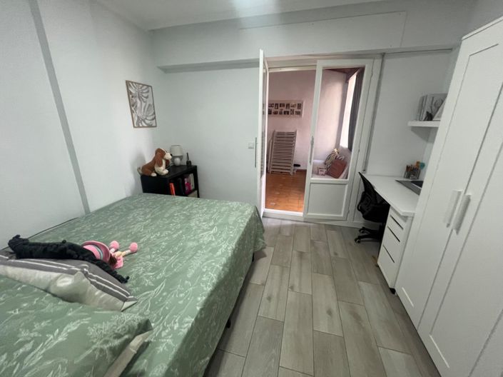 Image No.22-4 Bed Apartment for sale