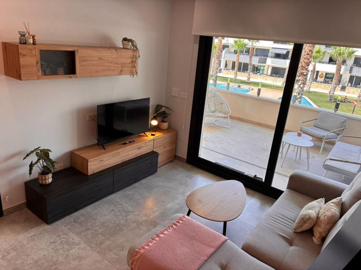 Image No.10-2 Bed Apartment for sale
