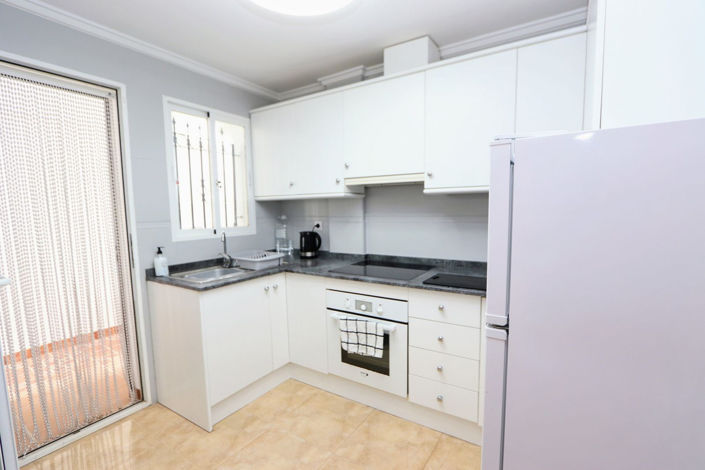 Image No.17-3 Bed House for sale
