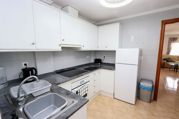 Image No.18-3 Bed House for sale