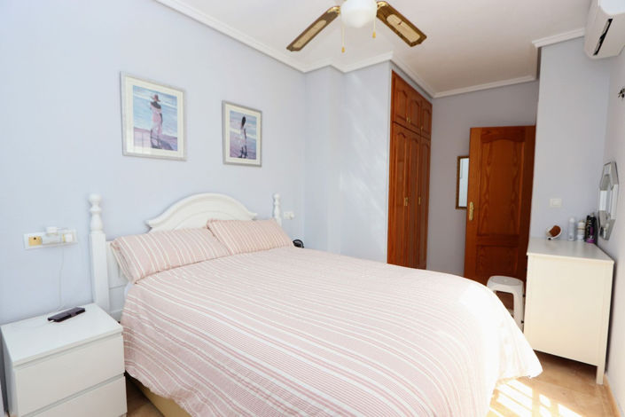 Image No.20-3 Bed House for sale