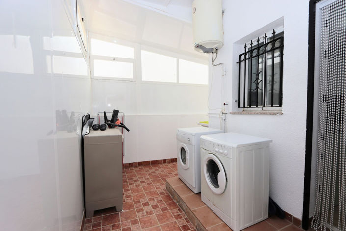 Image No.28-3 Bed House for sale