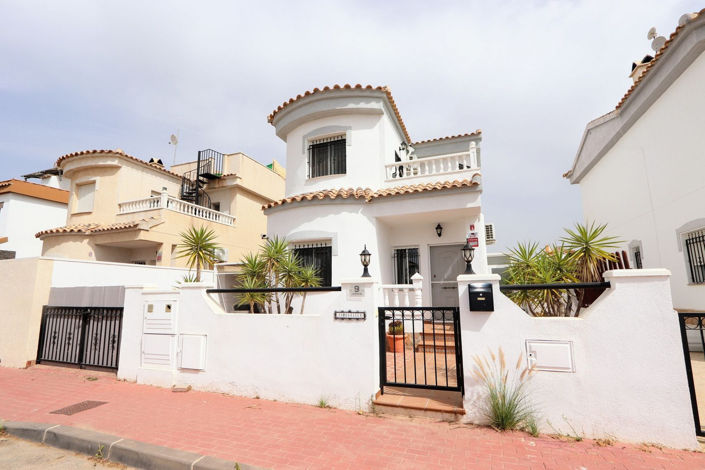 Image No.38-3 Bed House for sale