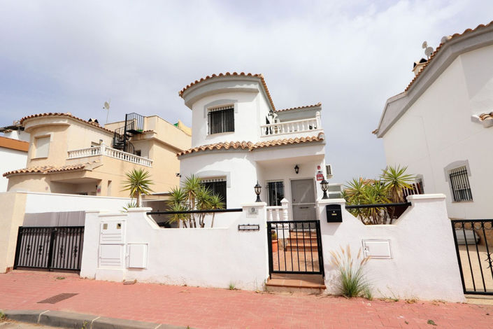 Image No.40-3 Bed House for sale