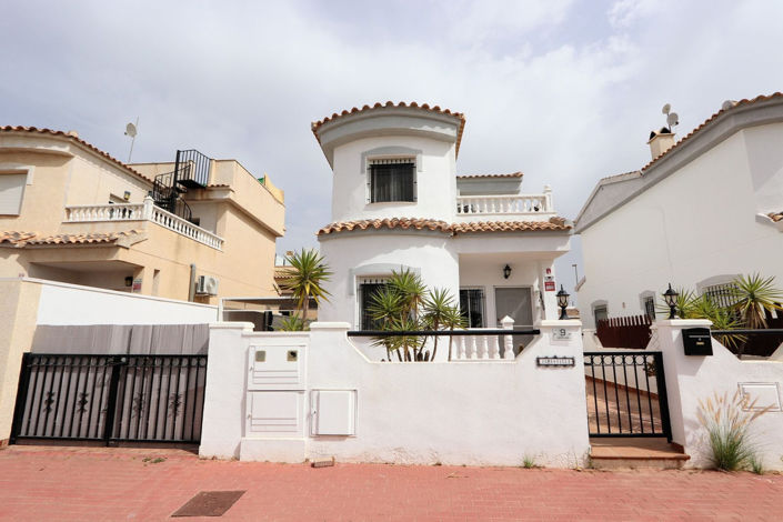 Image No.41-3 Bed House for sale