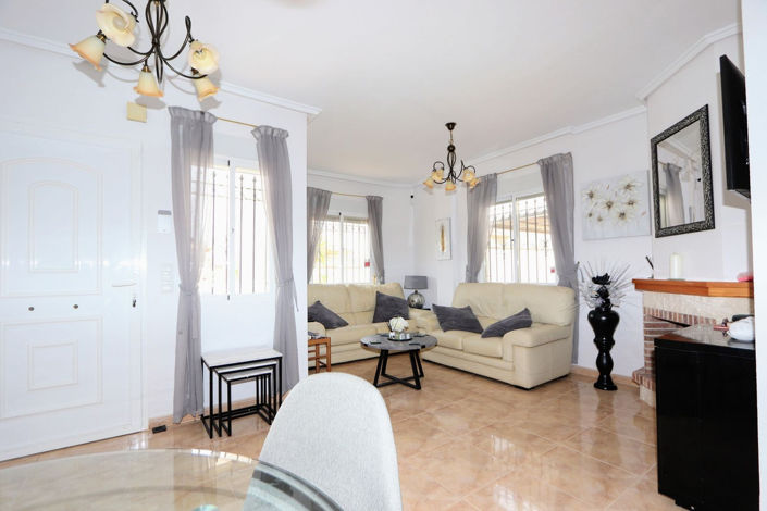 Image No.5-3 Bed House for sale
