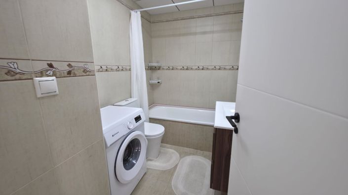 Image No.16-3 Bed House for sale