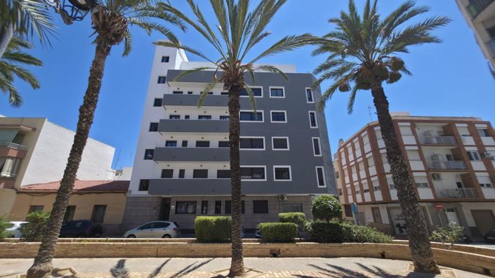 Image No.3-3 Bed House for sale