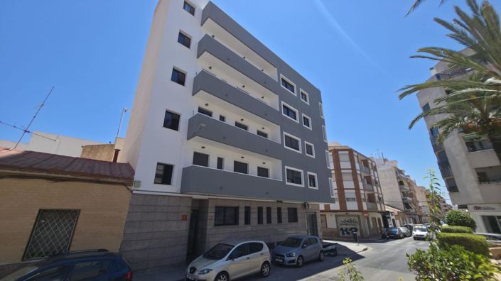 Image No.32-3 Bed House for sale