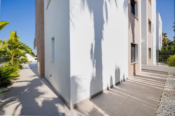 Image No.33-3 Bed Villa for sale