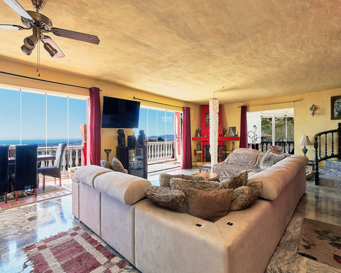 Image No.3-9 Bed House for sale