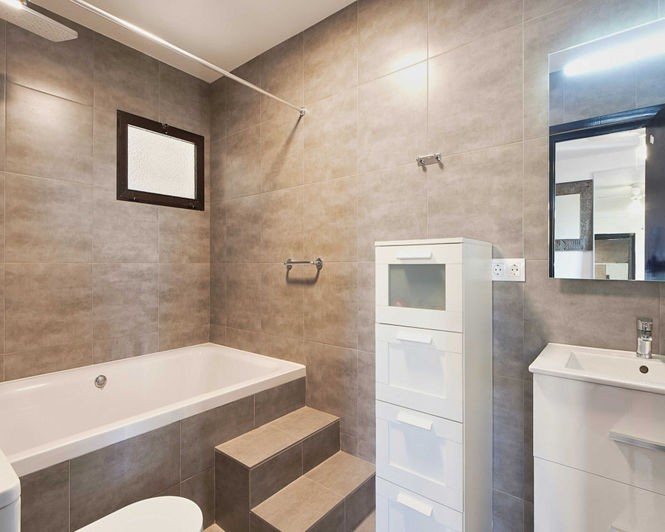 Image No.6-9 Bed House for sale