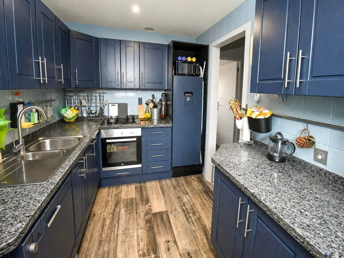 Image No.7-4 Bed House for sale