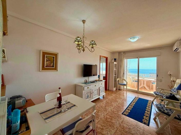 Image No.4-2 Bed House for sale
