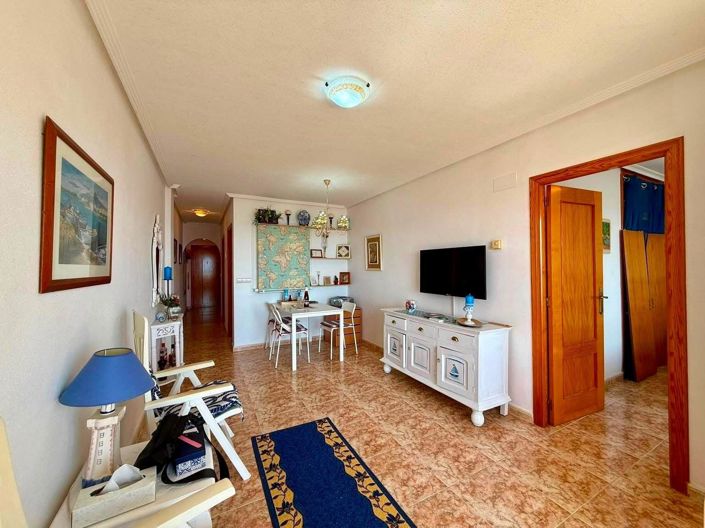 Image No.5-2 Bed House for sale