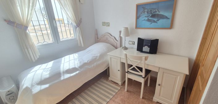 Image No.17-3 Bed Townhouse for sale