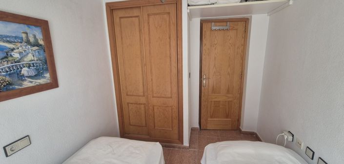 Image No.21-3 Bed Townhouse for sale