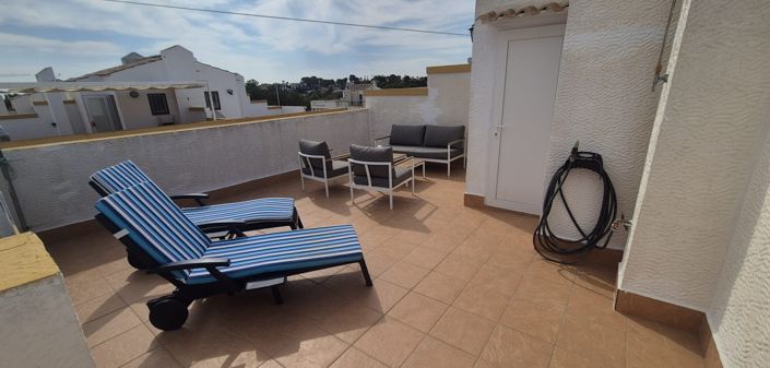 Image No.28-3 Bed Townhouse for sale