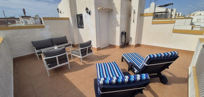 Image No.29-3 Bed Townhouse for sale
