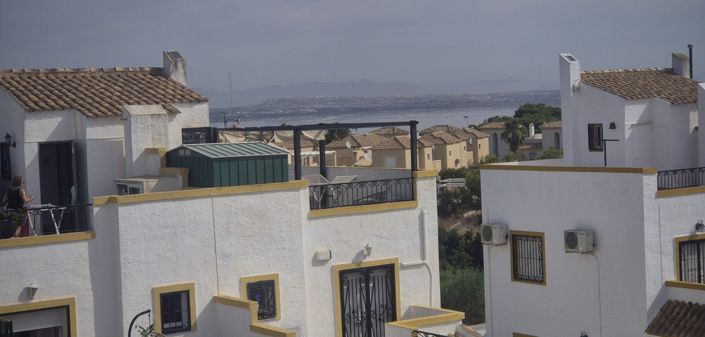Image No.31-3 Bed Townhouse for sale