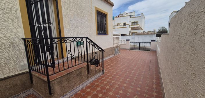 Image No.38-3 Bed Townhouse for sale