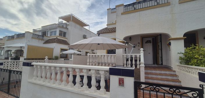 Image No.39-3 Bed Townhouse for sale