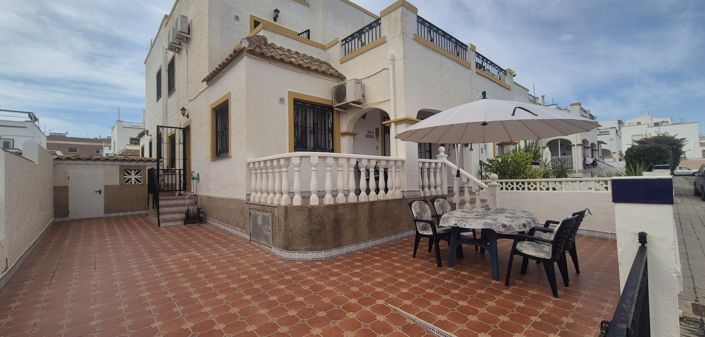Image No.40-3 Bed Townhouse for sale