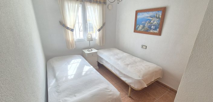 Image No.46-3 Bed Townhouse for sale
