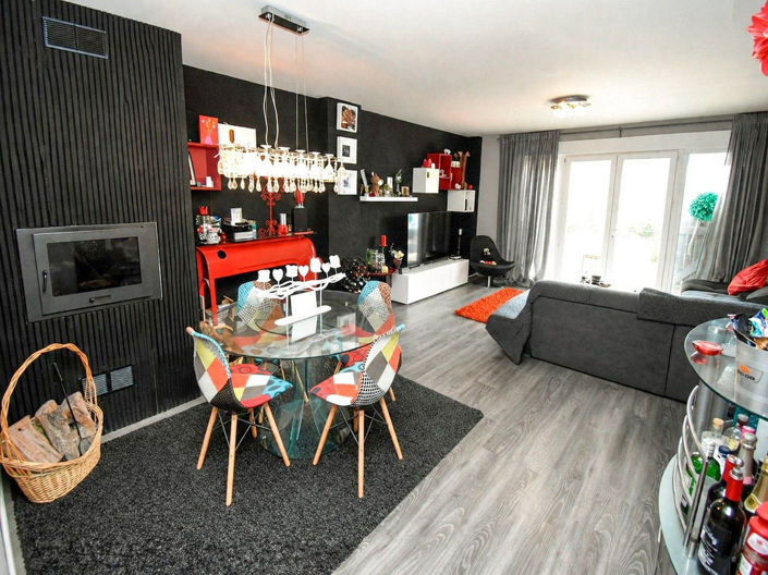 Image No.5-4 Bed House for sale