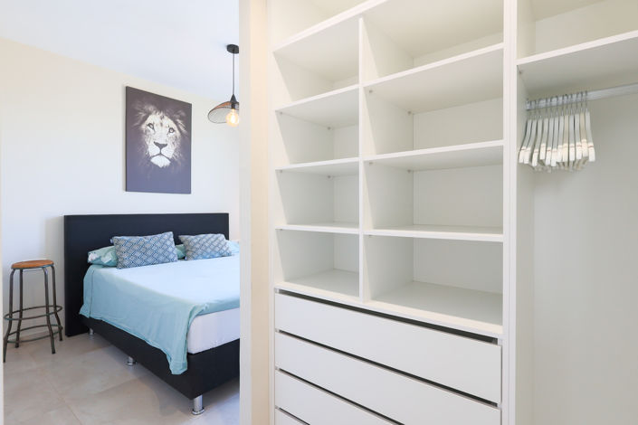 Image No.14-3 Bed Property for sale