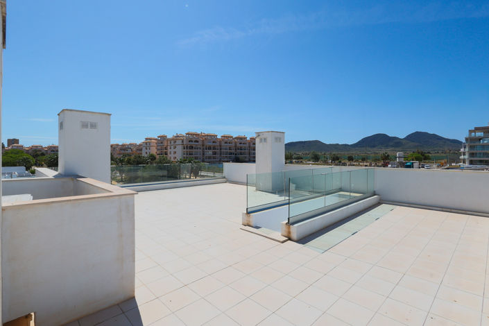 Image No.30-3 Bed Property for sale