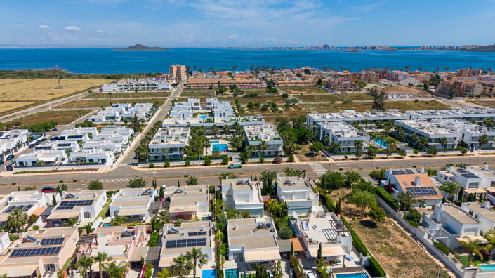 Image No.38-3 Bed Property for sale