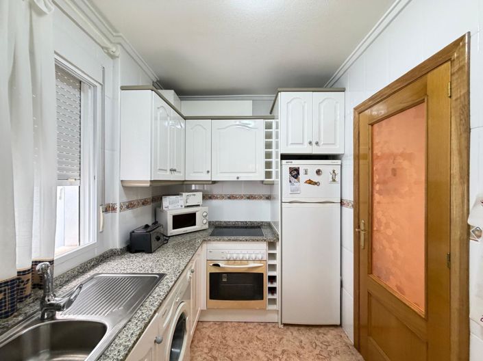 Image No.19-3 Bed House for sale