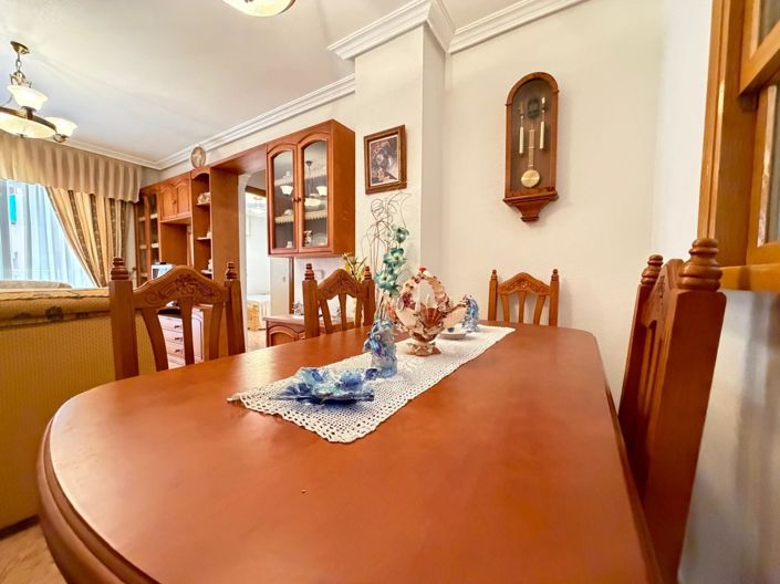 Image No.25-3 Bed House for sale