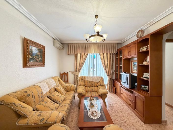 Image No.27-3 Bed House for sale
